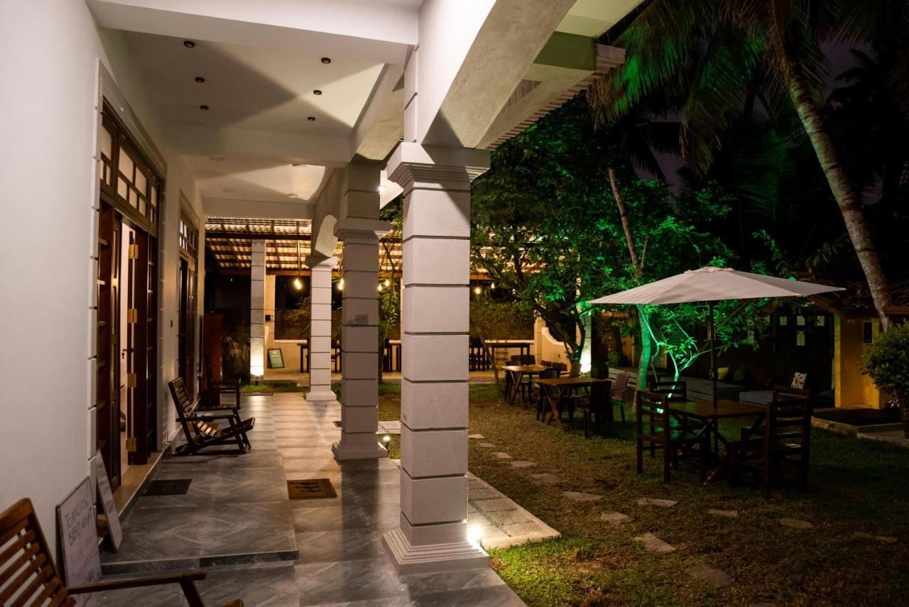 Plantation Surf Inn & Restaurant - Midigama East Zewnętrze zdjęcie