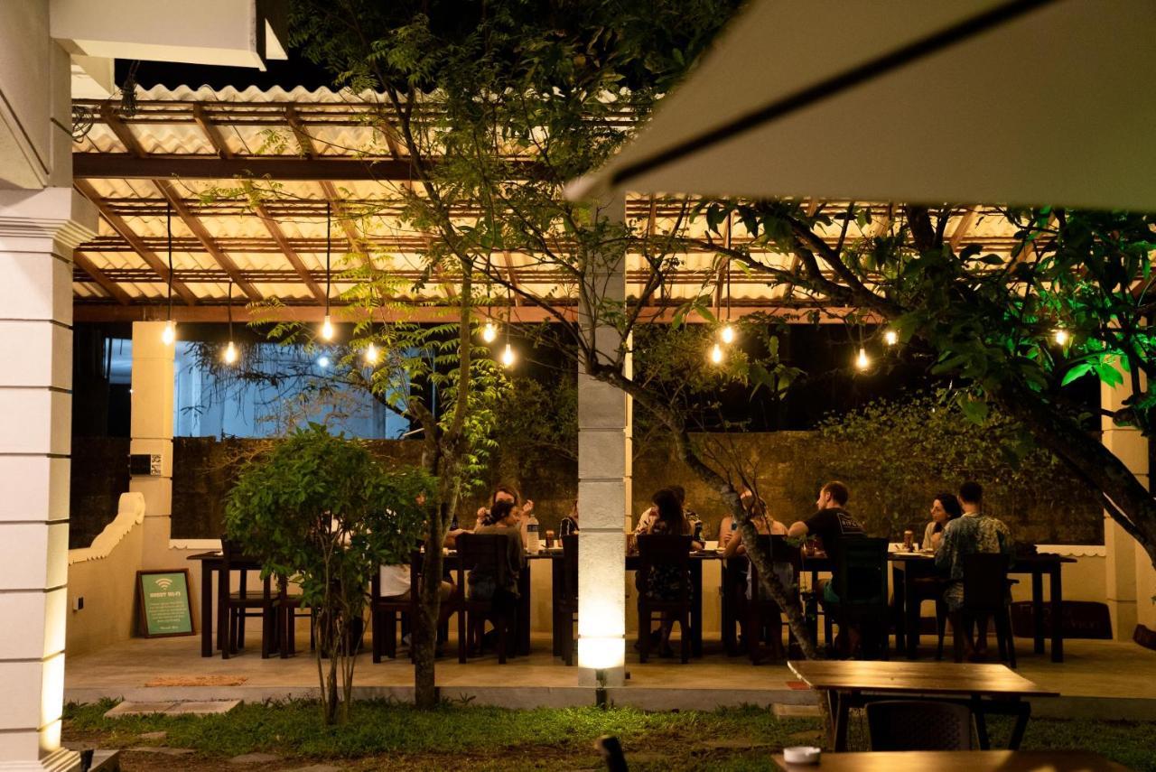Plantation Surf Inn & Restaurant - Midigama East Zewnętrze zdjęcie
