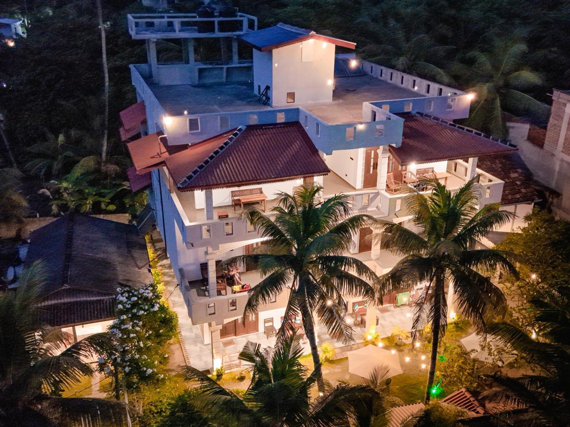 Plantation Surf Inn & Restaurant - Midigama East Zewnętrze zdjęcie