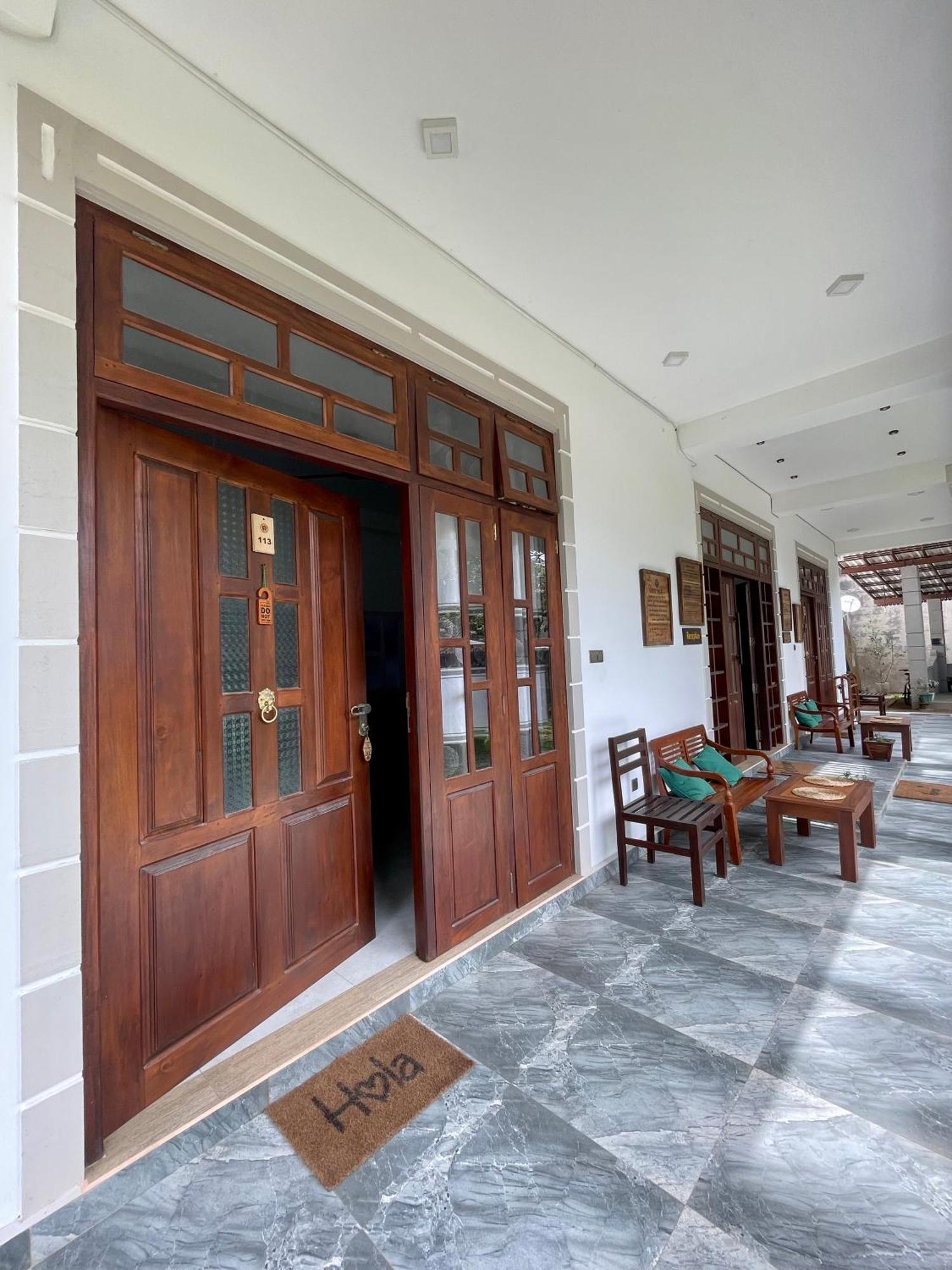 Plantation Surf Inn & Restaurant - Midigama East Zewnętrze zdjęcie