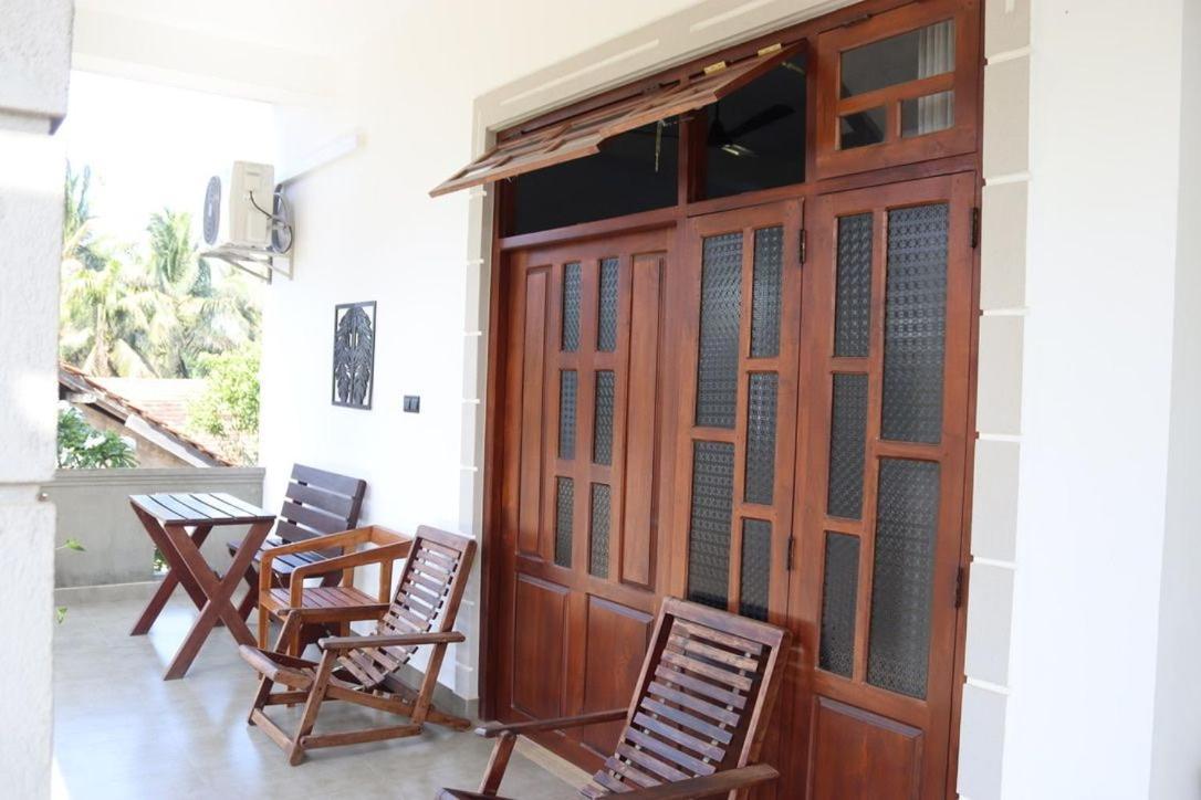 Plantation Surf Inn & Restaurant - Midigama East Zewnętrze zdjęcie