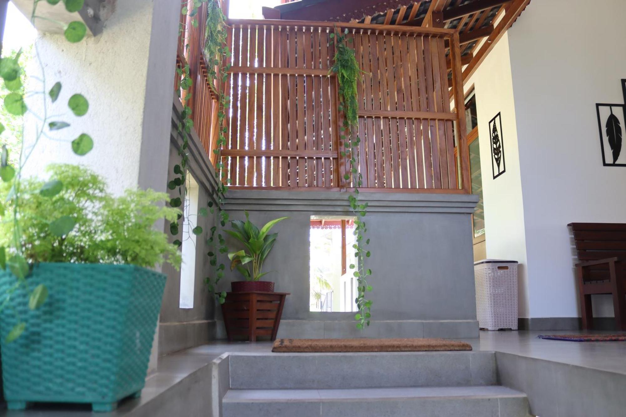 Plantation Surf Inn & Restaurant - Midigama East Zewnętrze zdjęcie