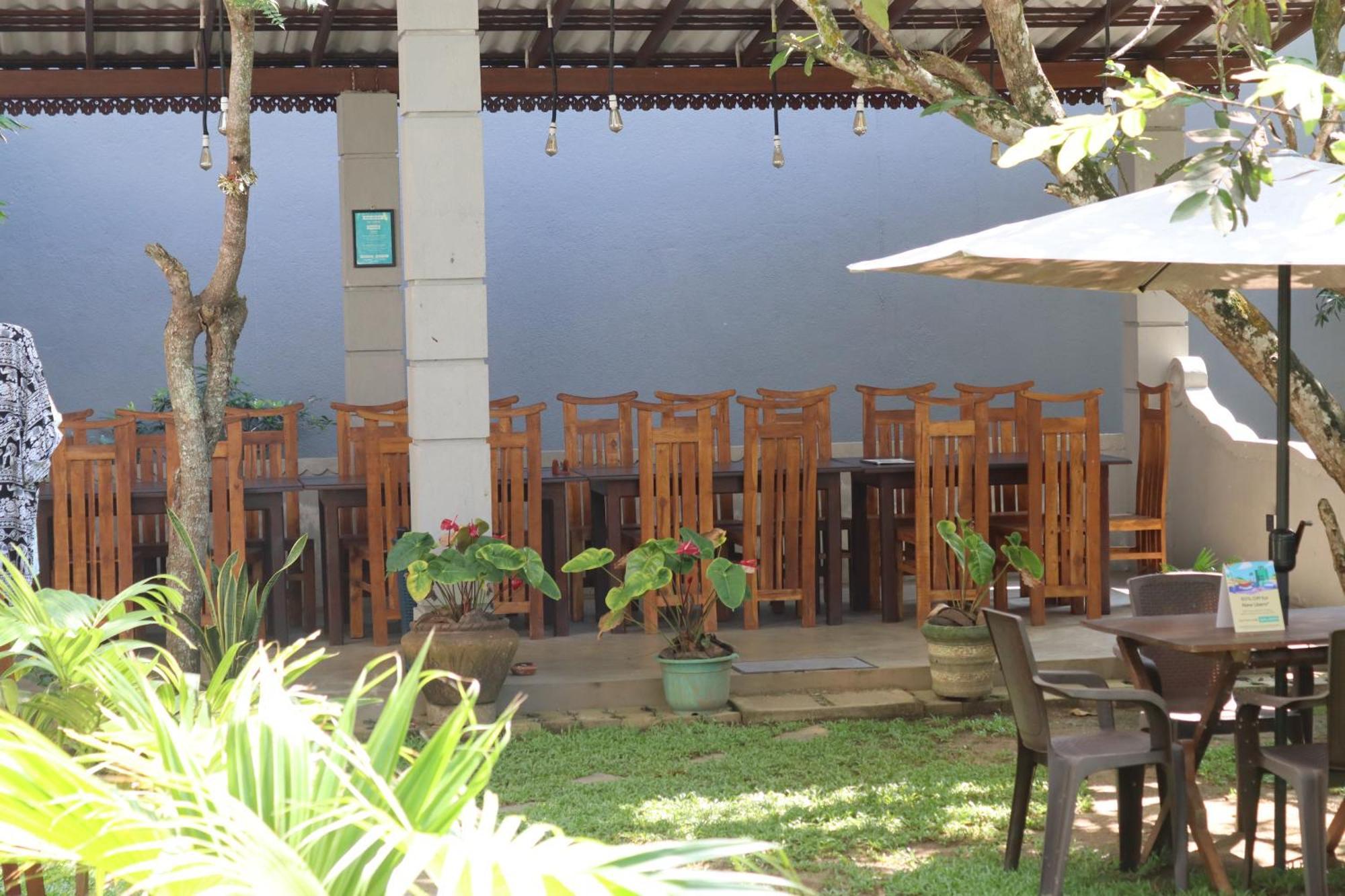 Plantation Surf Inn & Restaurant - Midigama East Zewnętrze zdjęcie