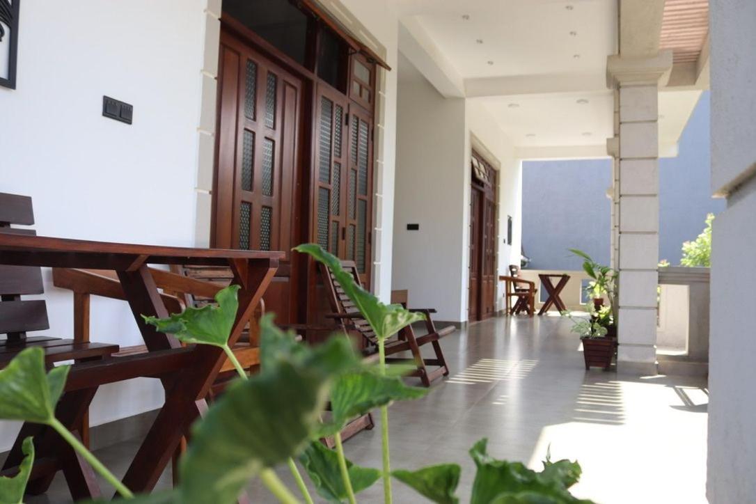 Plantation Surf Inn & Restaurant - Midigama East Zewnętrze zdjęcie
