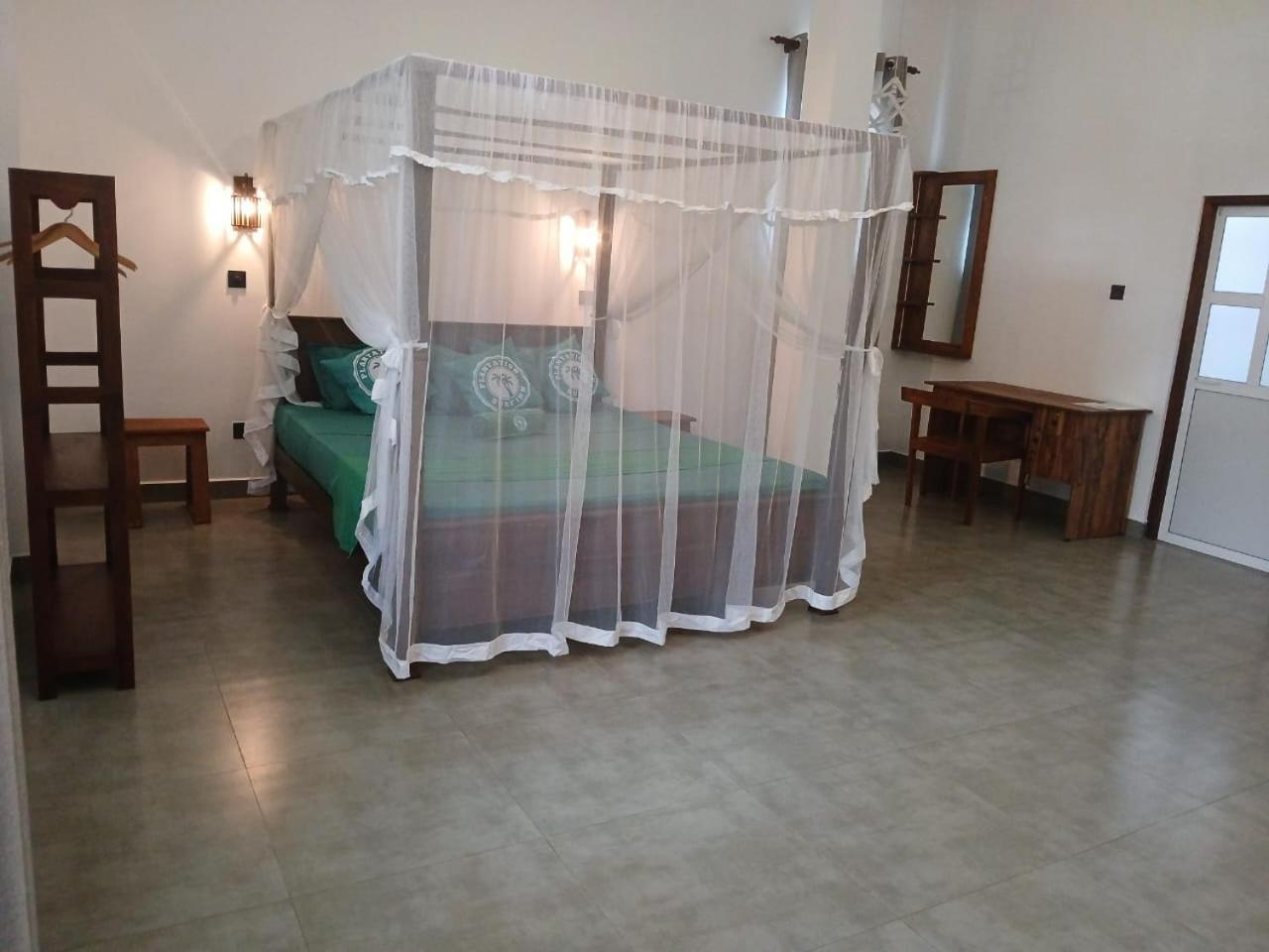 Plantation Surf Inn & Restaurant - Midigama East Zewnętrze zdjęcie